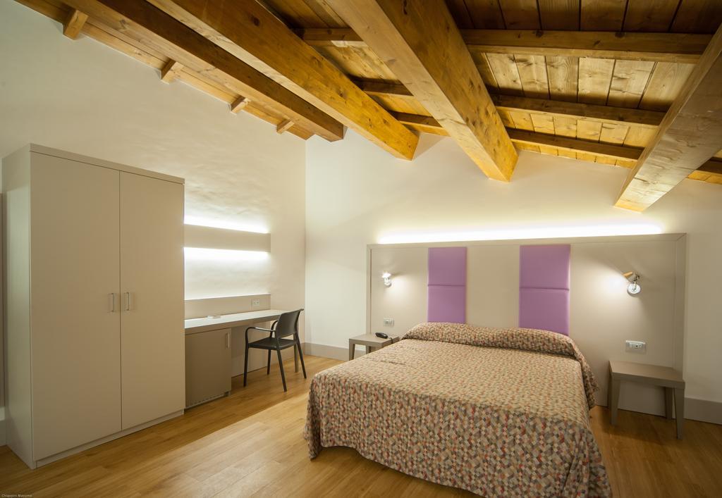 Hotel Cursula Каша Номер фото